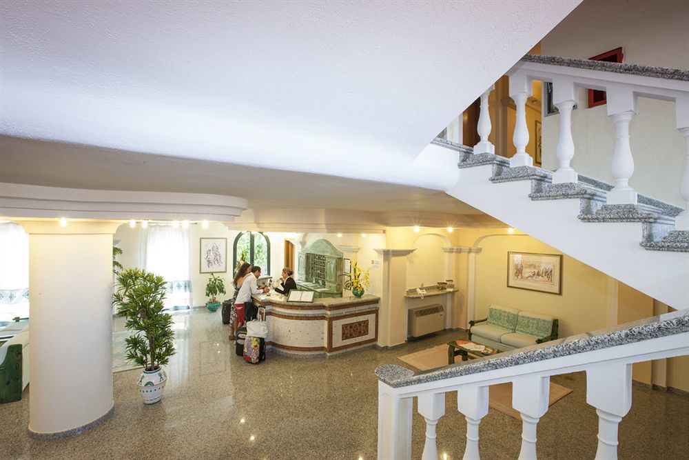 Residence Marina Palace Orosei Eksteriør billede